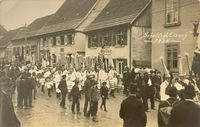 Schuttigumzug mit Narrenkapelle im Gründungsjahr 1924 der NZE